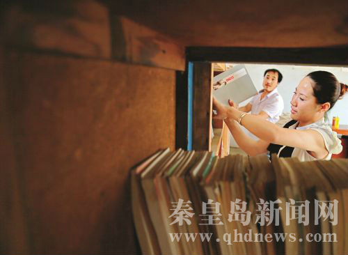 秦皇島昌黎農民自費建書屋向村民開放(組圖)